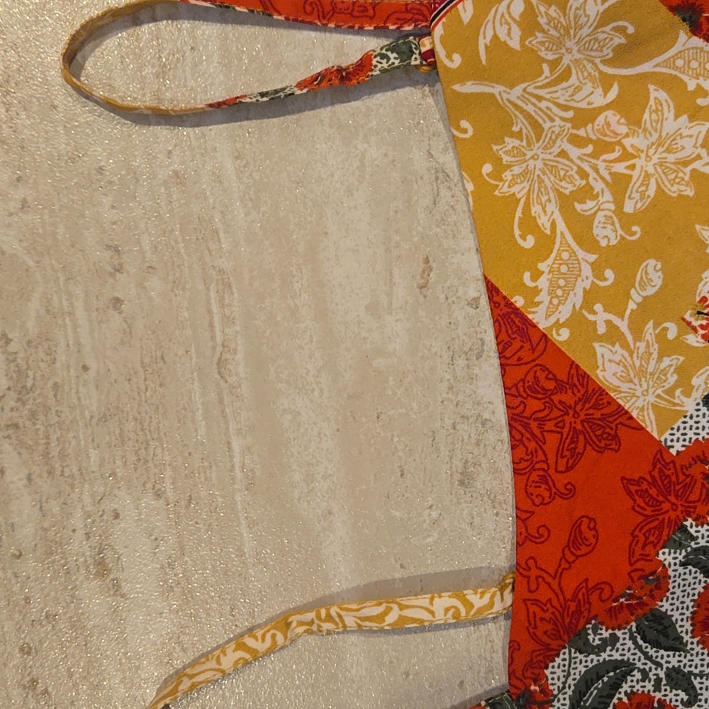 New Berrylush Floral Patchwork Crop Top - Picture 4 of 13